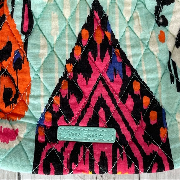 PREOWNED VERA BRADLEY CROSS BODY MINT GREEN PURSE BAG. - Picture 2 of 6